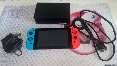 UNPATCHED Blue & Red Nintendo Switch V1, View more