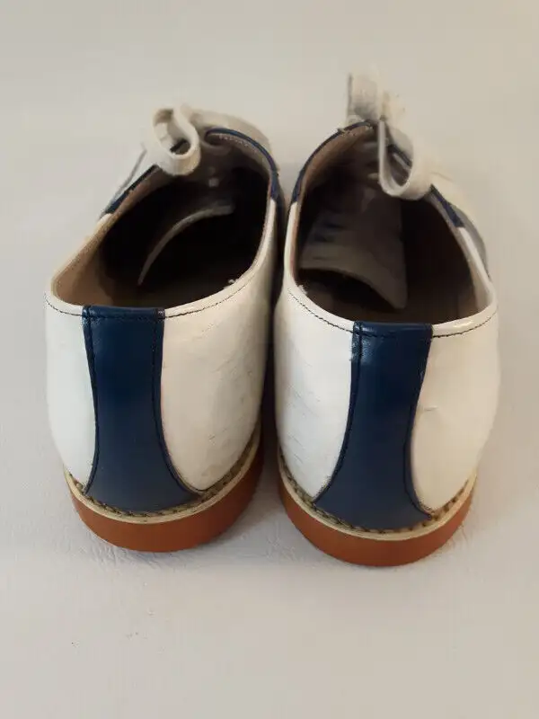 Vintage 1950s Two Tone Leather Oxford Saddle Women's Shoes in Arts & Collectibles in Kitchener / Waterloo - Image 5