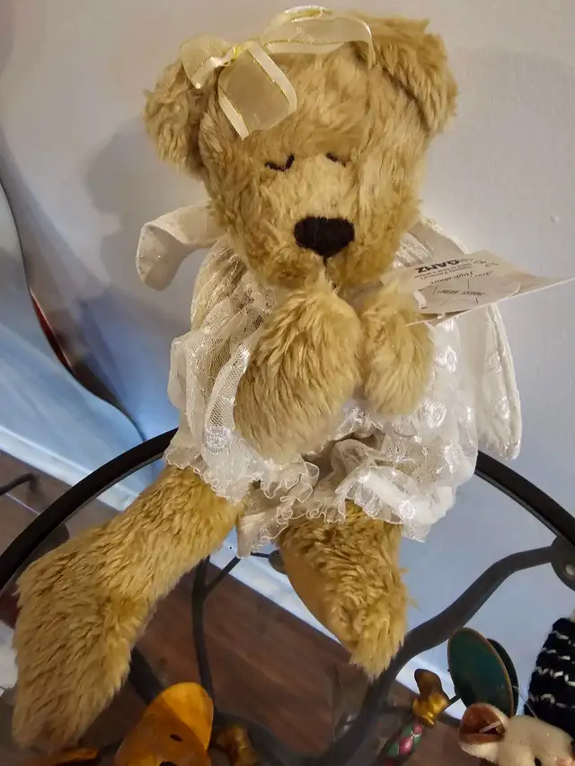 Ganz "Patience" Prayer Bear Collectible in Arts & Collectibles in Oakville / Halton Region - Image 2