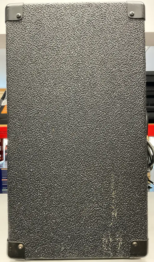 PEAVEY BASS BASIC 60 AMP GREAT COND in Amps & Pedals in North Bay - Image 3