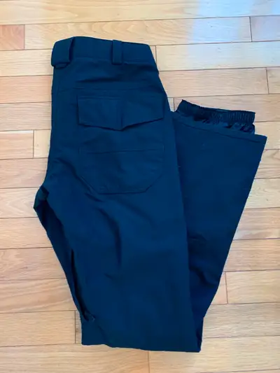 Pantalon de ski Burton de grandeur petit (Small) d'adulte de couleur noir et de coupe élancé (slim f...