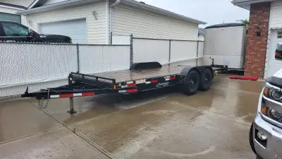 Comes with spare tire. spare tire holder, chains, frame lock down pins and complete spare hub, beari...