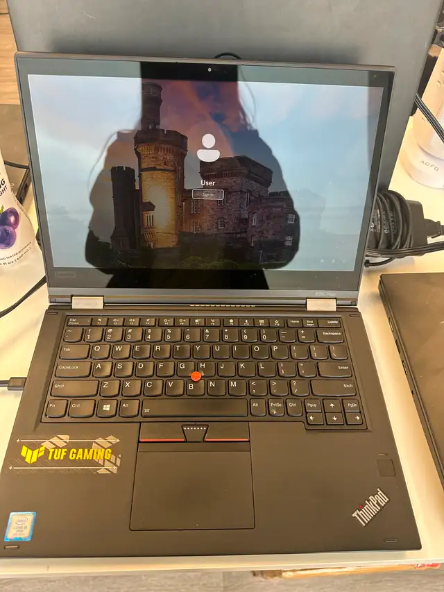 Touch Screen Lenovo ThinkPad X380 Yoga, i5-8th, 16GB RAM+ 256GB in Laptops in Edmonton - Image 5
