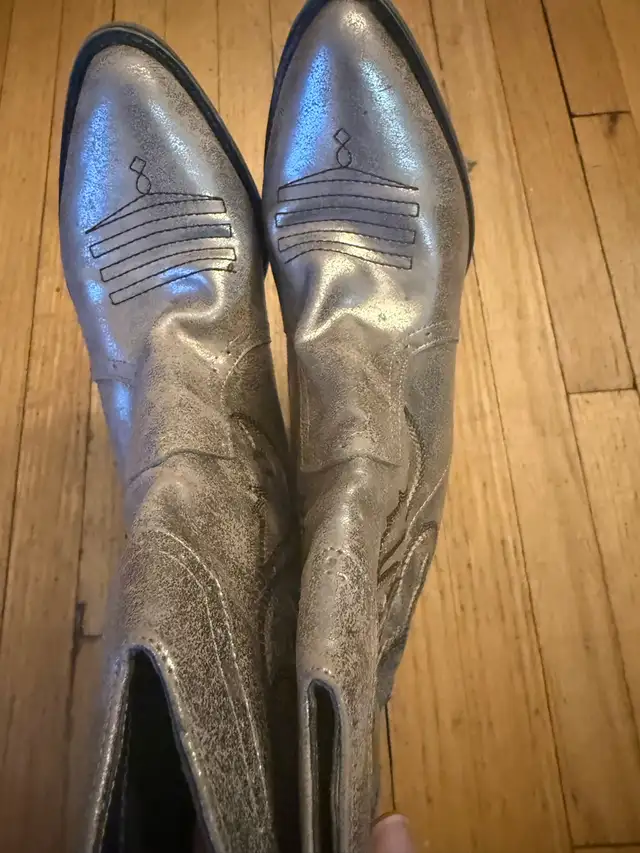 Metallic cowboy boots- size 6!  in Women's - Shoes in Calgary - Image 3