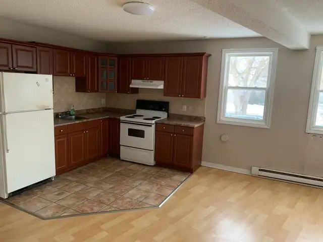 1 Bedroom Apartment on top of Commercial Plaza