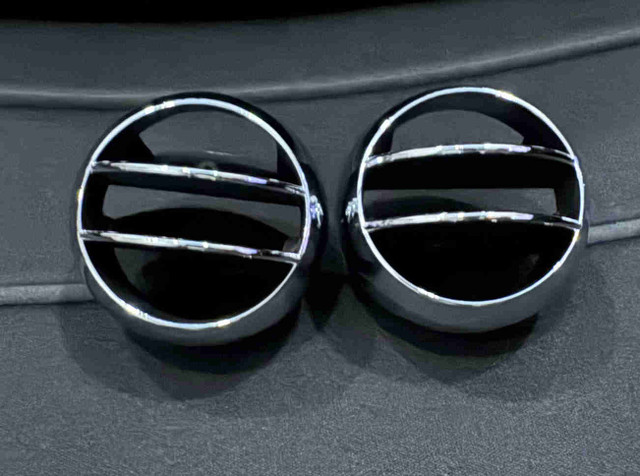 New - 2 Chrome Air Conditioning Vent Balls in Auto Body Parts in Mississauga / Peel Region