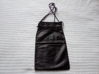 sac à chaussures en cuir noir