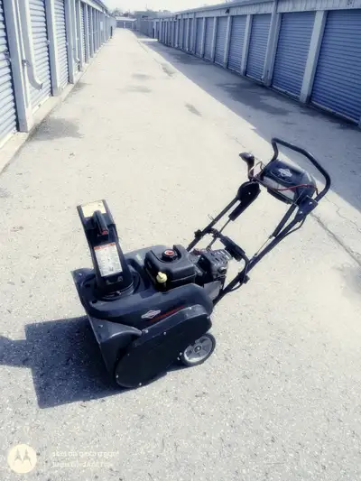 Briggs & Stratton 922SS Snowblower – 205cc 9ft‑lb Single‑Stage, View more