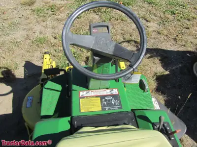 Tracteur à Gazon John Deere F510, View more