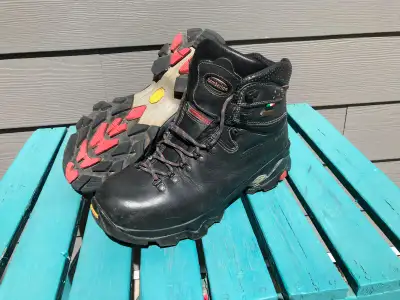 Zamberlan Backpacking / Hiking Boots  Mens 44, View more