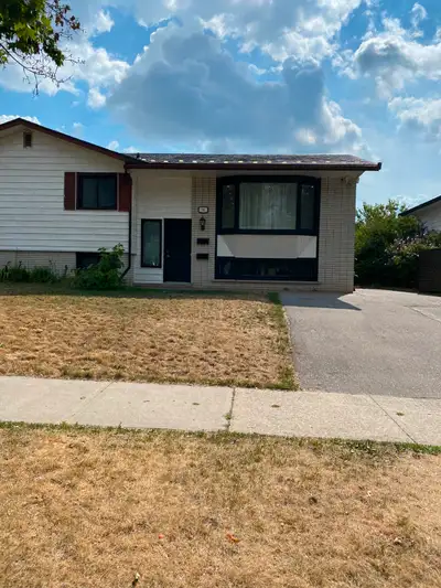 Fully renovated 5 beds 2 baths house