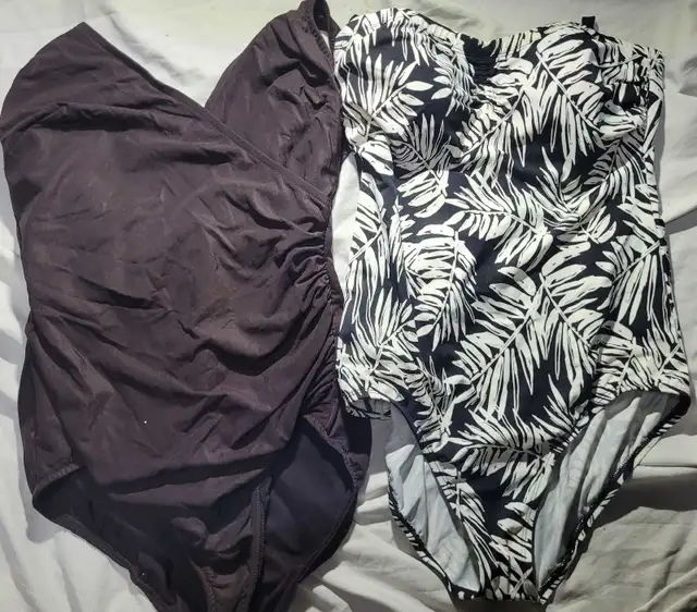 Women's bathing suits, tops, and shorts. I have lots here! in Multi-item in St. Albert - Image 2