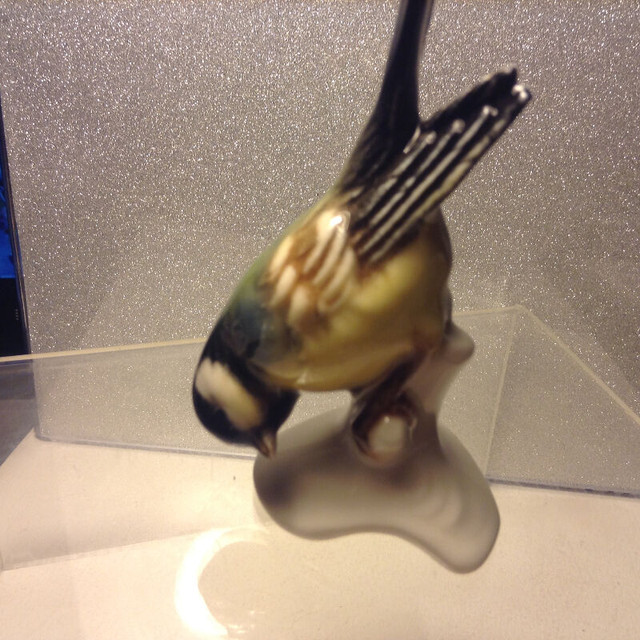 Lang Goebel W. Germany Canary Porcelain Bird Figurine 1966/1967 in Arts & Collectibles in Vancouver