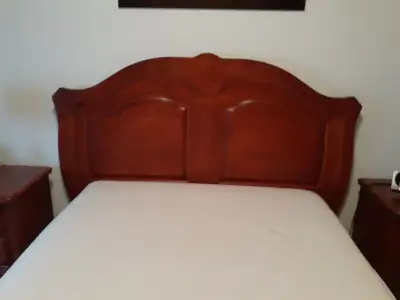 Set de chambre en merisier, View more