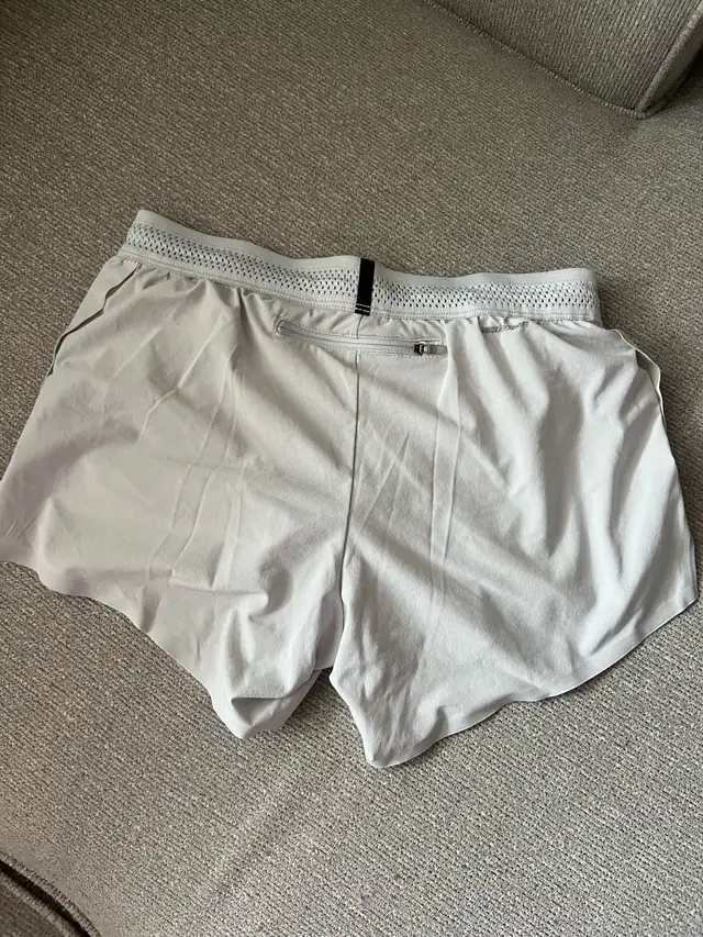 Nike shorts  in Women's - Bottoms in City of Toronto - Image 3