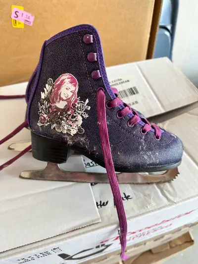 size 1 Hannah Montana Skates, View more