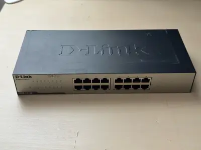 DLink 16 port gigabite switch with original cord/mounting, View more