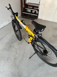 Bicycle Mountain Bike, 26-in _Folding in Yellow