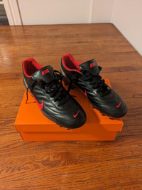 Brand new Nike cleats - size 11.5 (adult)