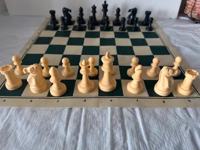TRIPLE WEIGHTED, VINTAGE STAUNTON CHESS PIECES, 20 INCH VYNAL, View more