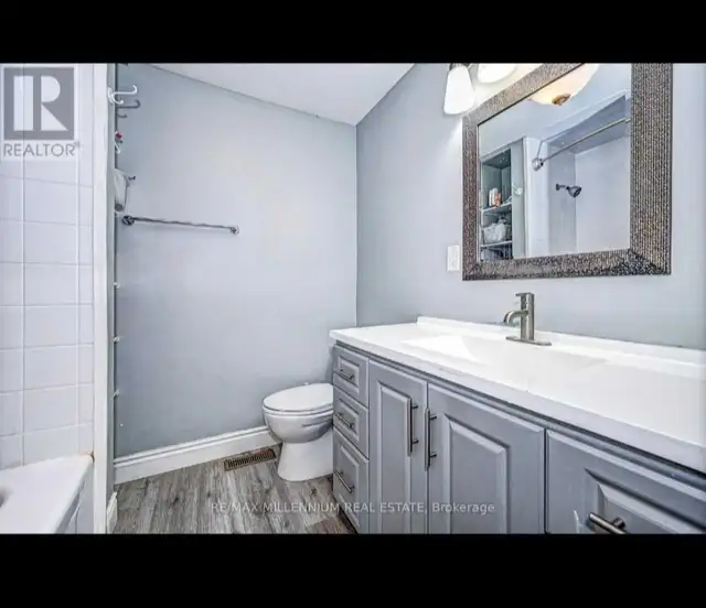 room for rent in Room Rentals & Roommates in Kitchener / Waterloo - Image 4