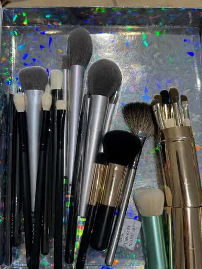 makeup brushes, View more