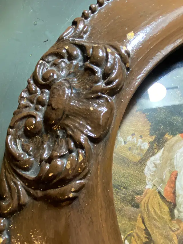 Antique Brown Frame Oval Wood Bubble Glass Carved Convex Ornate in Arts & Collectibles in Vancouver - Image 3