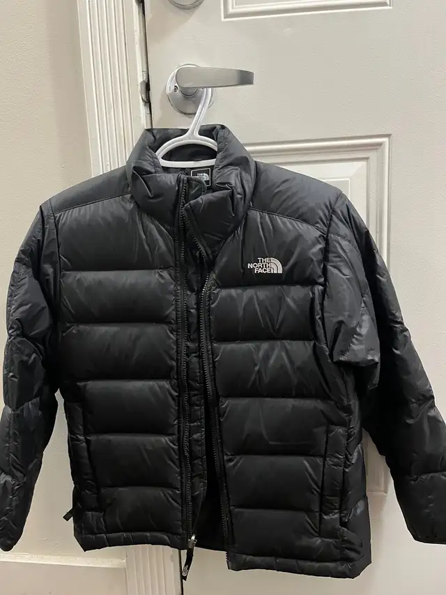 North face youth winter jacket in Kids & Youth in Edmonton - Image 2