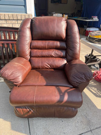 Very very comfy recliner