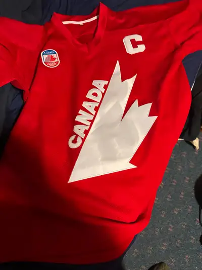 Gretsky Sweater-Canada Cup (not signed)-new, View more