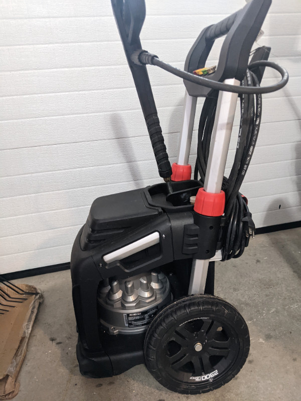 SIMONIZE PRESSURE WASHER  / 2300 PSI " Like New " in Other in Annapolis Valley - Image 3