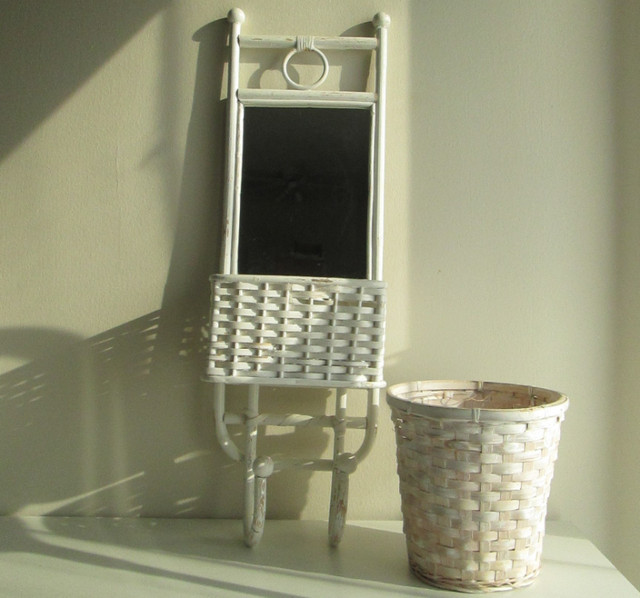 Wicker White BoHo Hanging Mirror/Basket in Home Décor & Accents in London - Image 3