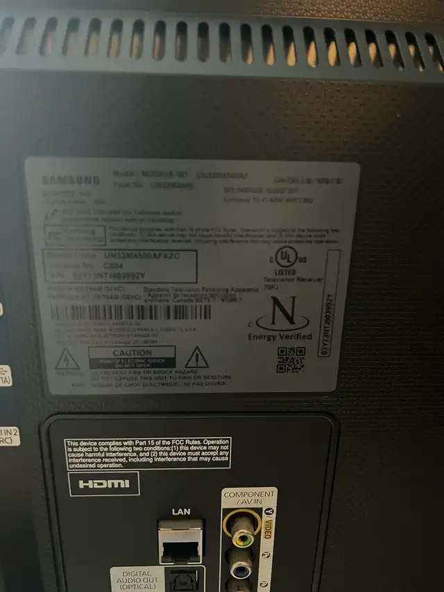 Samsung smart tv , 31’ in TVs in City of Montréal - Image 3