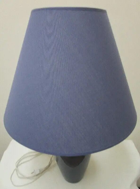 Table Lamp in Indoor Lighting & Fans in Belleville - Image 3