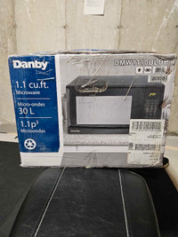 Danly 30L Microwave (Great Condition)