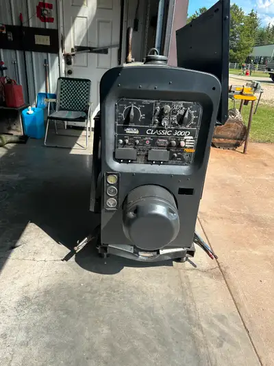 2002-300D Lincoln Welder, View more