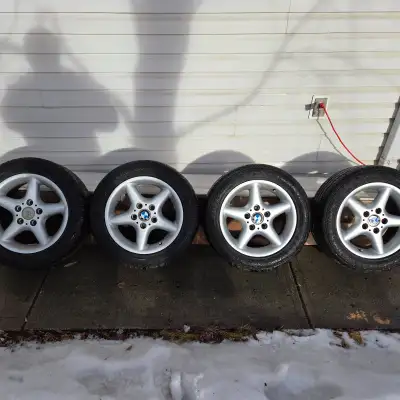 Kumho ECSTA pa51 Ultra High Performance all season tires, 225/50zr16, in great shape mounted on BMW...