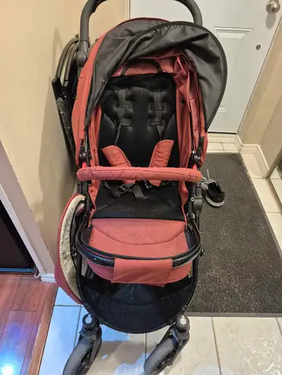 Stroll Air stroller. Has lifetime warranty. Child grew out of it and no longer need it. $85 or best...