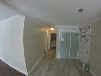 Rénové récemment : - Nouvelle salle de bain - Nouvelle cuisine - Nouveau plancher - Espace laveuse-s...