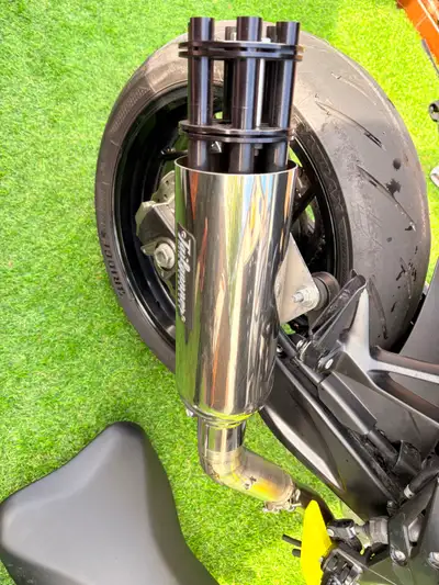 Added to the bike, is a custom made Corbin Seat , a Tail Gunner Exhaust System, a Radiator Protector...