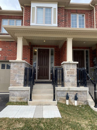 New townhouse with 3+1 bedrooms and finished basement. 