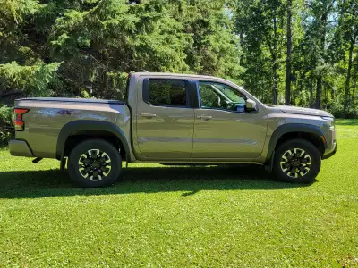 2022 Nissan Frontier PRO-4X Crew Cab in excellent condition, well-maintained and fully equipped. Det...