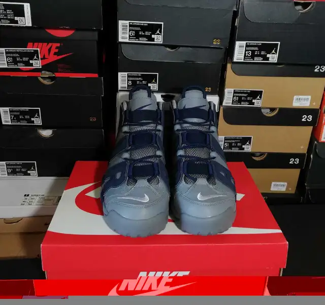 NIKE AIR MORE UPTEMPO '96 MIDNIGHT NAVY MEN'S SZ11 BRAND NEW  in Men's Shoes in Windsor Region - Image 9