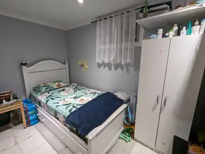 Furnished basement for rent in Scarborough( Toronto ) Female only Close to SriLankan / Indian grocer...