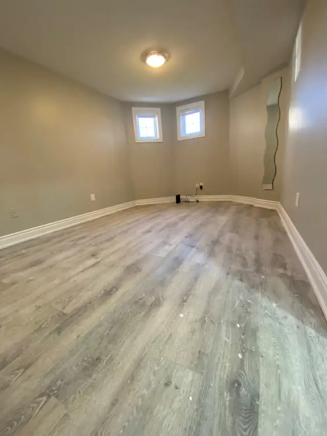 Two bedroom walkout basement in Long Term Rentals in Mississauga / Peel Region - Image 6