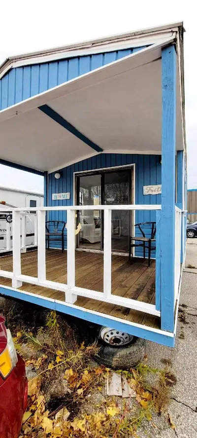 12x38 Mobile home park model ready to go Everything included Delivery available , if need , if still...