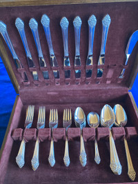Set for 8 1881 Rogers PLANTATION Silver Plated Flatware 44pces