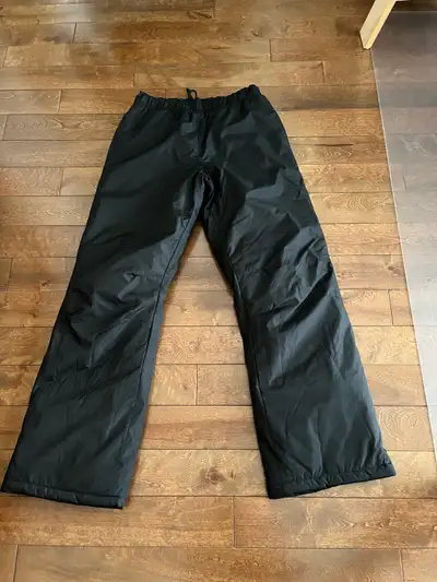 Boy’s snow pants Size S (fits ages 12-15), View more