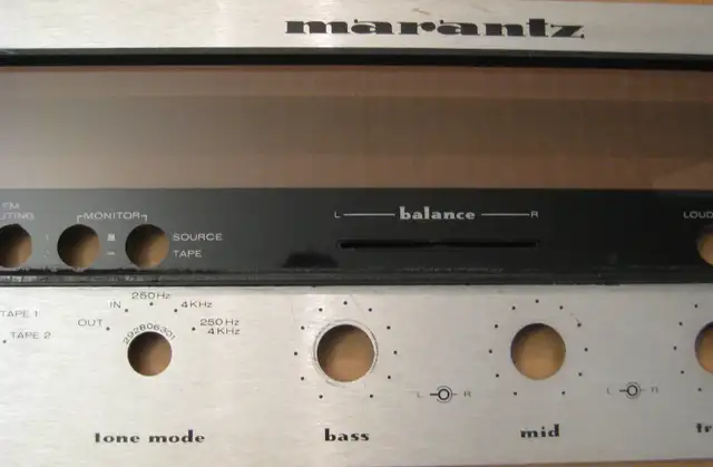 Marantz 2250 Receiver Silver Faceplate in Stereo Systems & Home Theatre in Mississauga / Peel Region - Image 3
