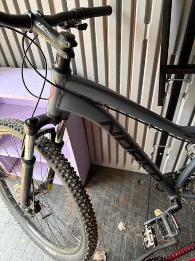Men’s Norco Storm size large mountain bike, View more